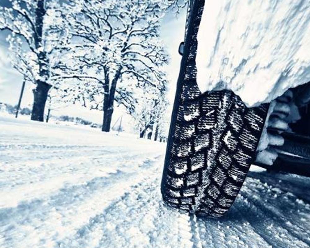 Precautionary Measures While Driving In Snow