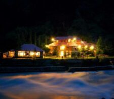 Arcadian Riverside Luxury Resort Khanian