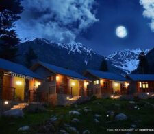 Grey Walls Mountain Huts & Cottages