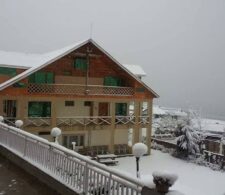 Lalazar hotel Shogran