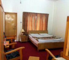 Lalazar hotel Shogran