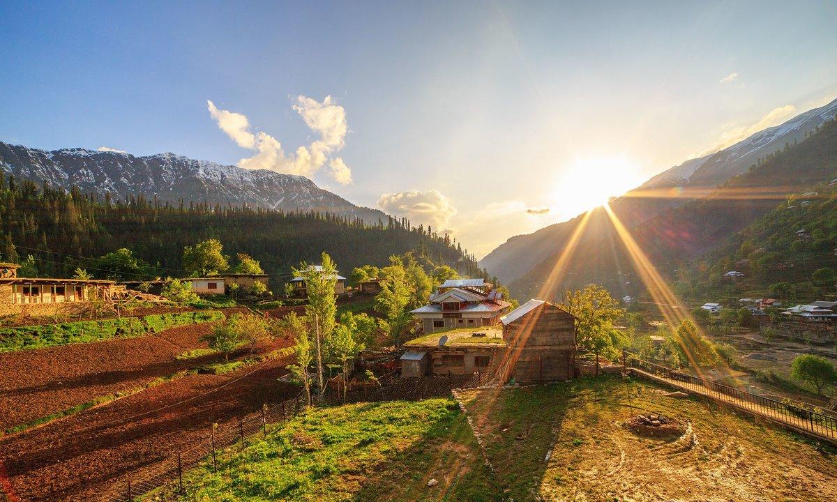 Neelum Valley & Galyat 4 Days 3 Nights Tour