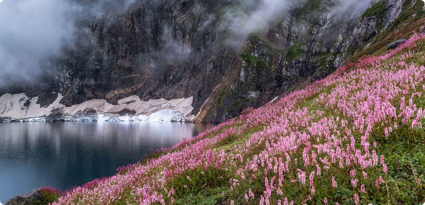 Neelum Valley & Ratti Gali Lake 3 Days 2 Nights Tour