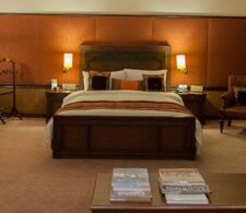 Serena Hotel