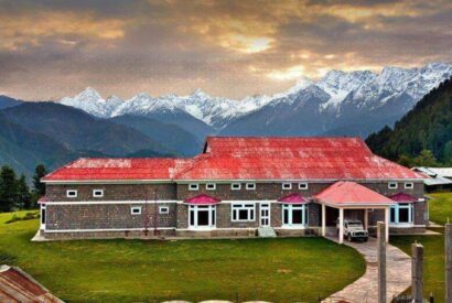 Murree Hotel