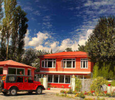 Snowland Guest House Skardu