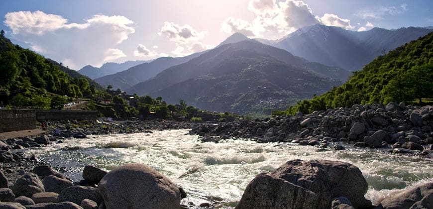 Swat, Kalam & Malam Jabba 5 Days 4 Nights Deluxe Tour