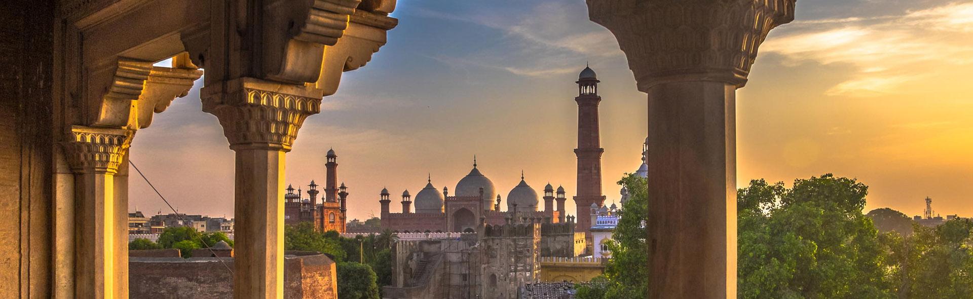 Destination To Explore in Lahore Tour